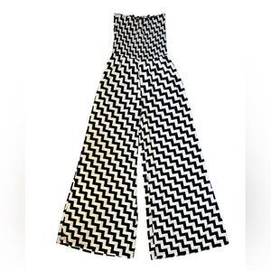 Black and White Geometric Tube Ruched Top Sleeveless Wide Leg Jumpsuit Size M